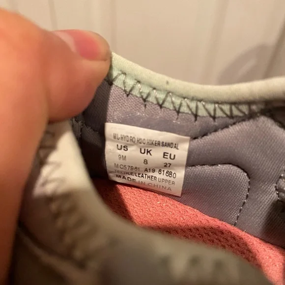 EUC girls merrell sandals - Picture 5 of 5